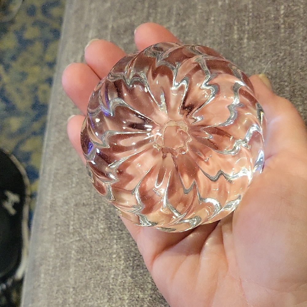 Vintage Rare Clear GlassSwirled Paperweight, French Or Italian.EUC
